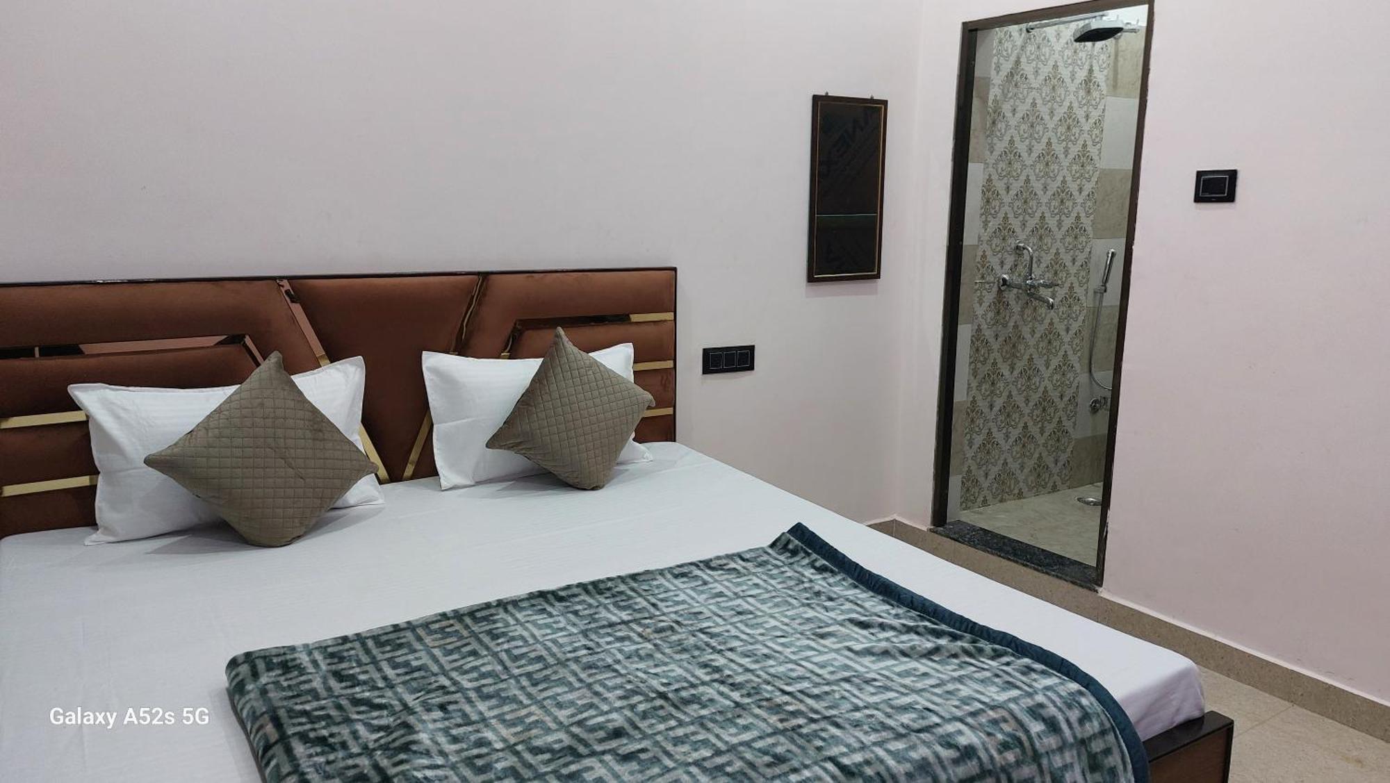 Narayani Paying Guest House — Photos 3